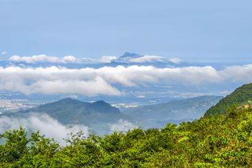 平天山秀美如画
