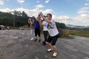 《专注》
