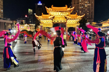 锅庄跳到金马坊