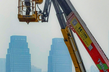 《登高望远》