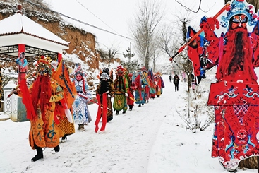 飞雪闹春