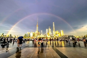 《彩虹当空，叹为观止》
