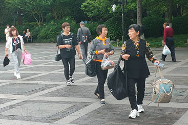《进城》