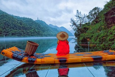 《等候撒网船来》
