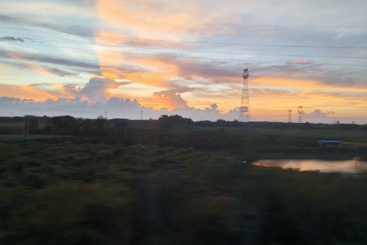 列车上的夕阳