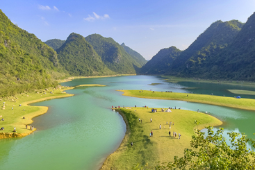 《绿水青山就是金山银山》