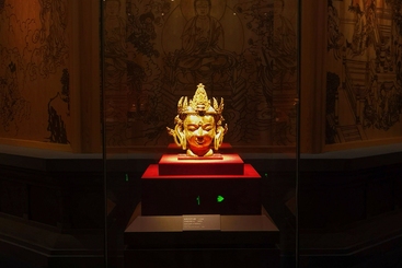 《弥勒菩萨头像》