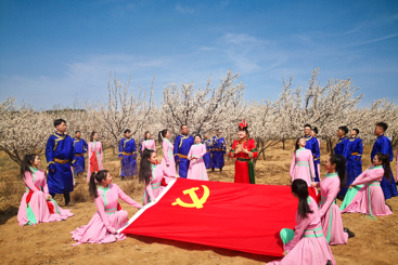 唱支山歌给党听