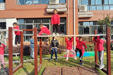 欢乐幼儿园