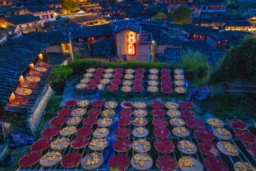 古村夜色