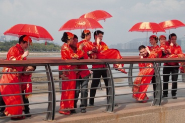 爱比海深