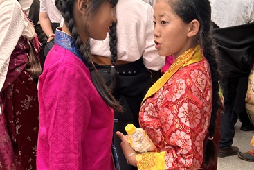 热贡六月会