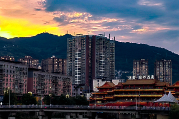 礼赞夕阳