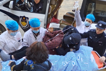 奶奶别怕