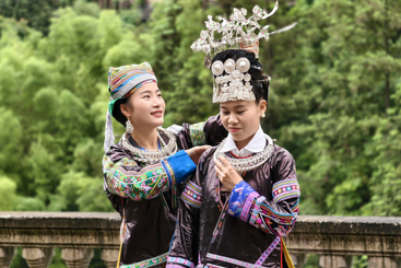 《扮靓》