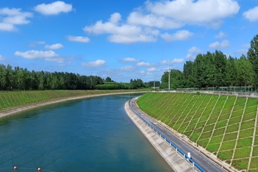 碧水蓝天