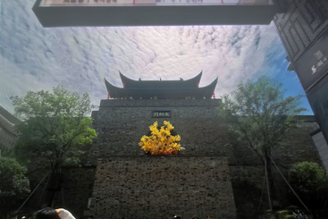 古城一瞥