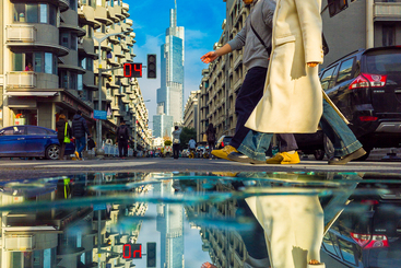 《都市丽人》