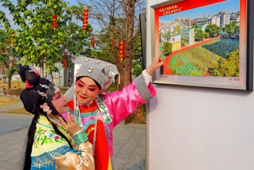 《母校焕新颜》