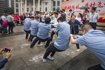 《加油》