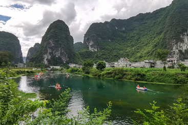 山青水秀