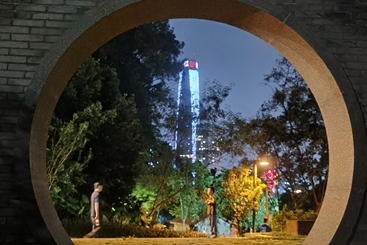 夜游