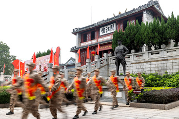 《江楼浩气》