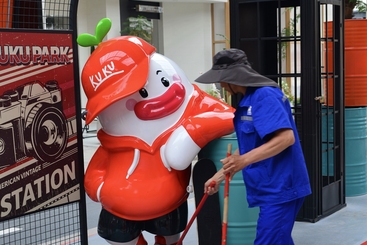 《城市保洁员》