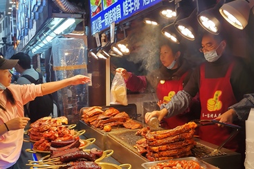 《烤肉摊》