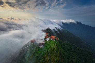 五雷山上大潮来