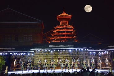 《节日之夜》