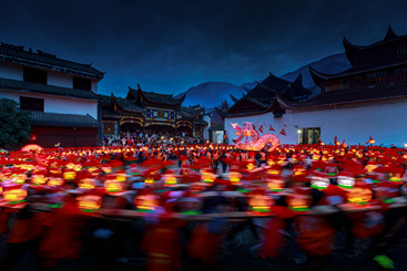 非遗板凳龙，欢乐闹新春