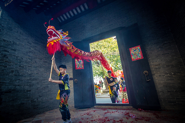 《龙游古祠》