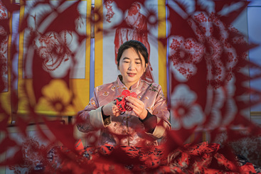 剪纸迎春