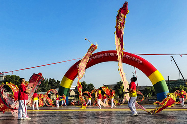 腾飞吧，中国龙