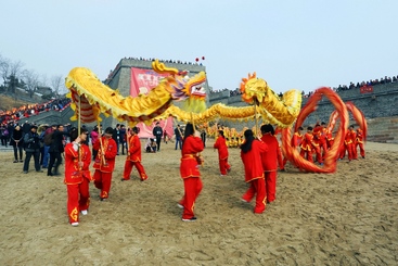 《金龙欢舞》