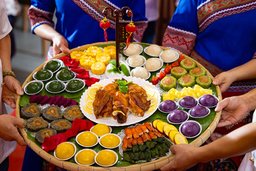 《美食》