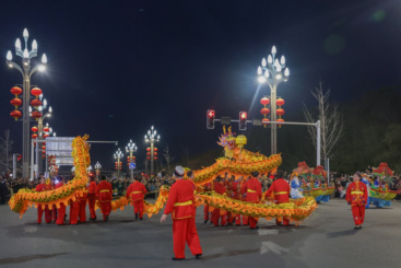 《银发龙韵、巾帼雄风》