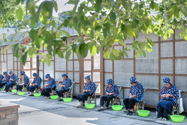 《齐心协力》