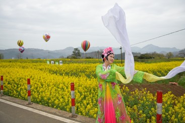 《庆丰收》