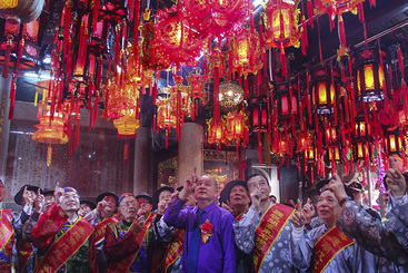 《数宫灯》