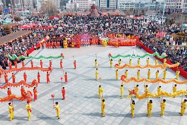 《八面“灵龙”》