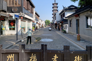 老街的清晨