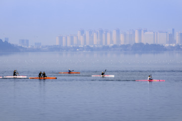 踏浪