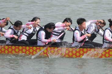 《英姿》