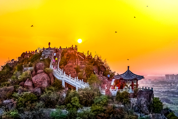 《欲与天公试比高》