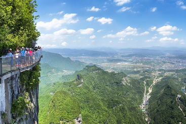 10、玻璃道风景