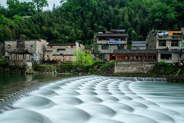 潺潺流水