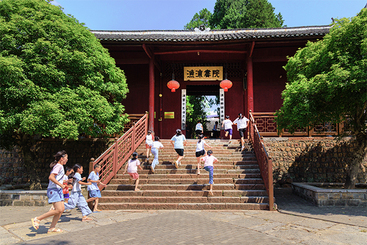 奔向殿堂