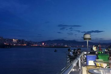 夏日江上1